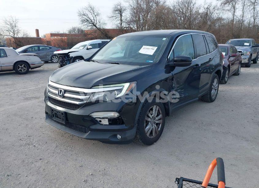Photo 2 of 2016 Honda Pilot EX-L (VIN 5FNYF6H74GB024027)