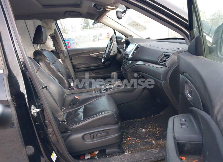 Photo 5 of 2016 Honda Pilot EX-L (VIN 5FNYF6H74GB024027)