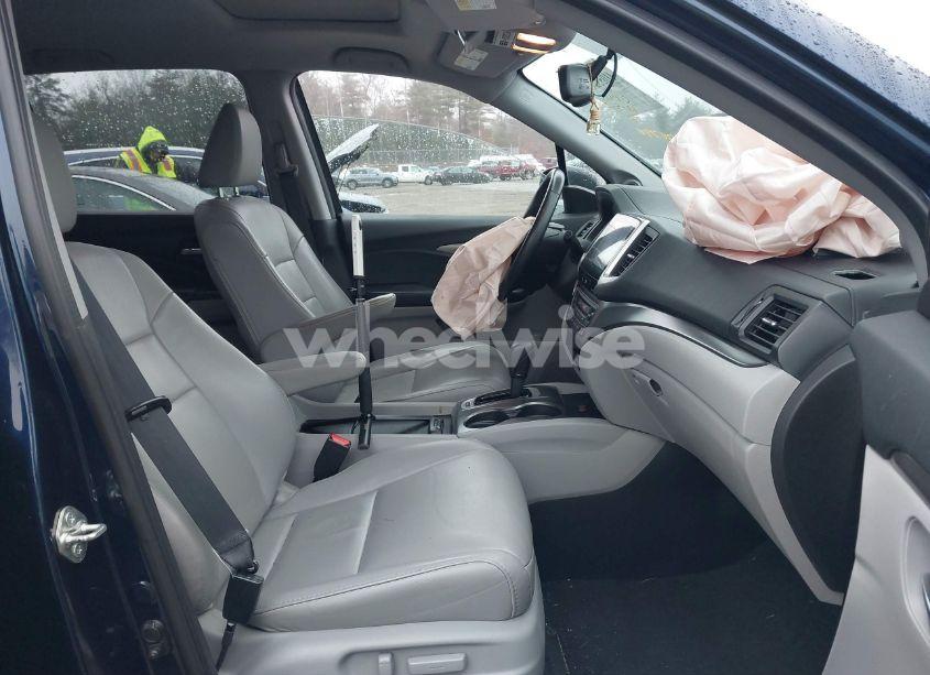 Photo 5 of 2018 Honda Pilot EX-L (VIN 5FNYF6H74JB005226)