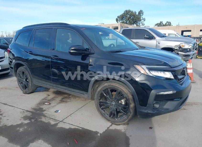 2021 Honda Pilot AWD BLACK EDITION (VIN 5FNYF6H74MB021253) main photo