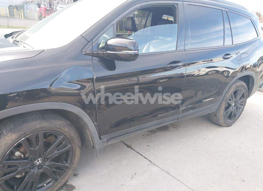 Photo 6 of 2021 Honda Pilot AWD BLACK EDITION (VIN 5FNYF6H74MB021253)