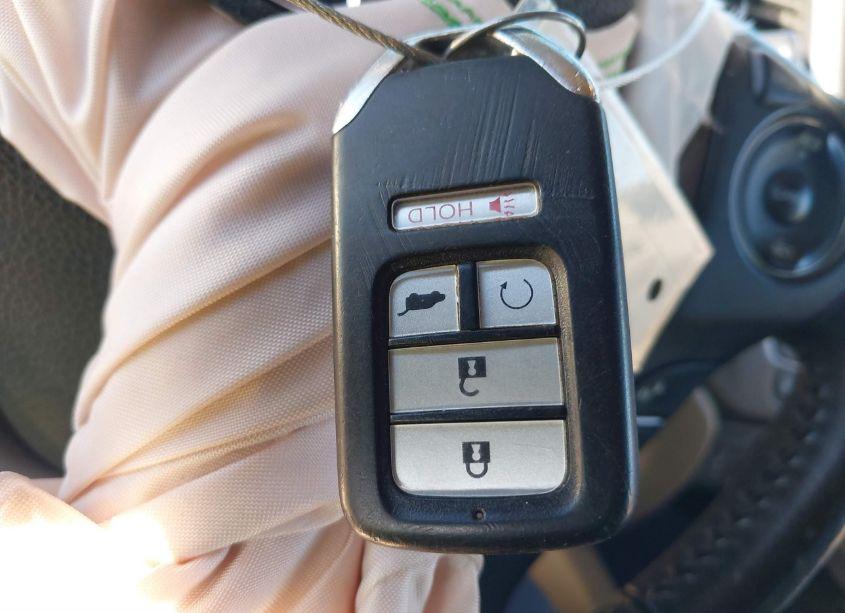 Photo 11 of 2016 Honda Pilot EX-L (VIN 5FNYF6H75GB092630)