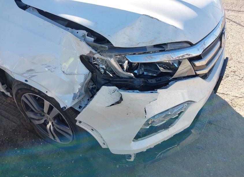 Photo 6 of 2016 Honda Pilot EX-L (VIN 5FNYF6H75GB092630)