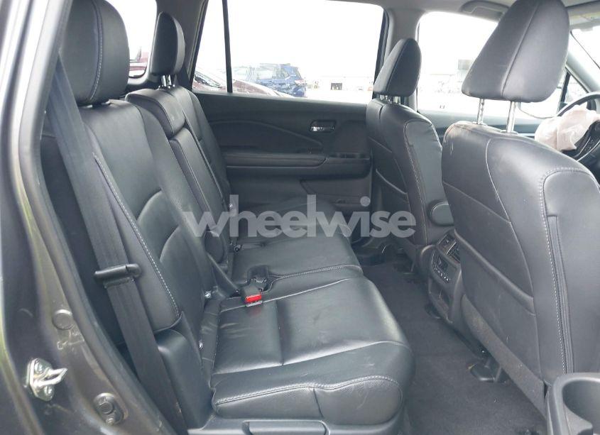 Photo 8 of 2017 Honda Pilot EX-L (VIN 5FNYF6H77HB007143)