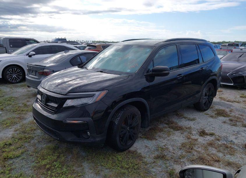 Photo 2 of 2022 Honda Pilot AWD BLACK EDITION (VIN 5FNYF6H77NB025105)