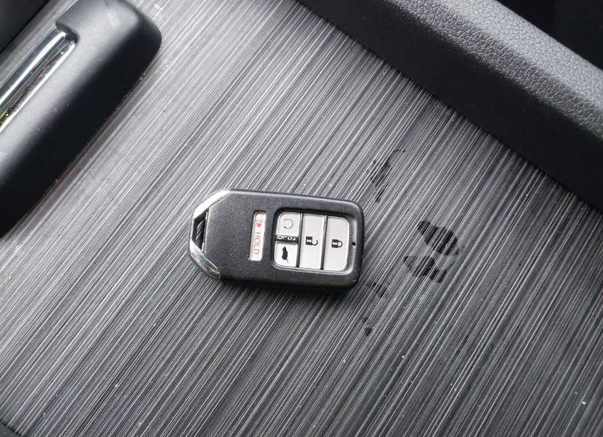 Photo 11 of 2016 Honda Pilot EX-L (VIN 5FNYF6H78GB019705)