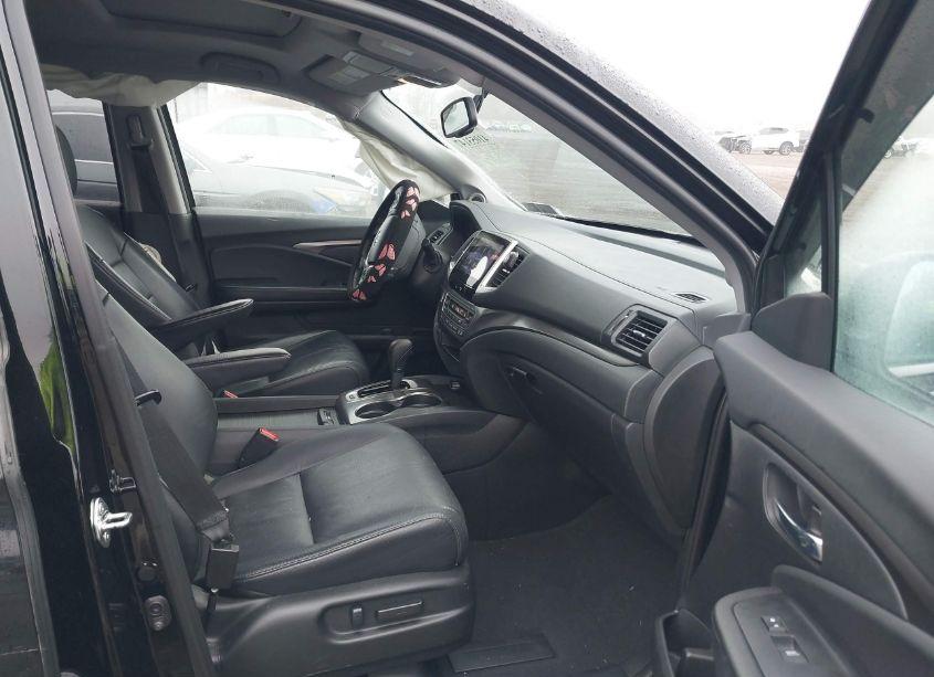 Photo 5 of 2016 Honda Pilot EX-L (VIN 5FNYF6H78GB019705)