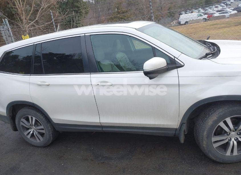 Photo 13 of 2018 Honda Pilot EX-L (VIN 5FNYF6H79JB029229)