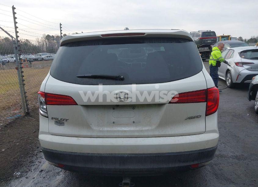 Photo 16 of 2018 Honda Pilot EX-L (VIN 5FNYF6H79JB029229)