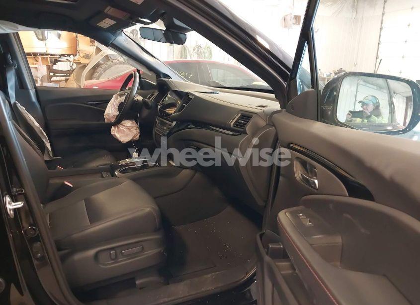 Photo 5 of 2022 Honda Pilot AWD BLACK EDITION (VIN 5FNYF6H79NB041998)