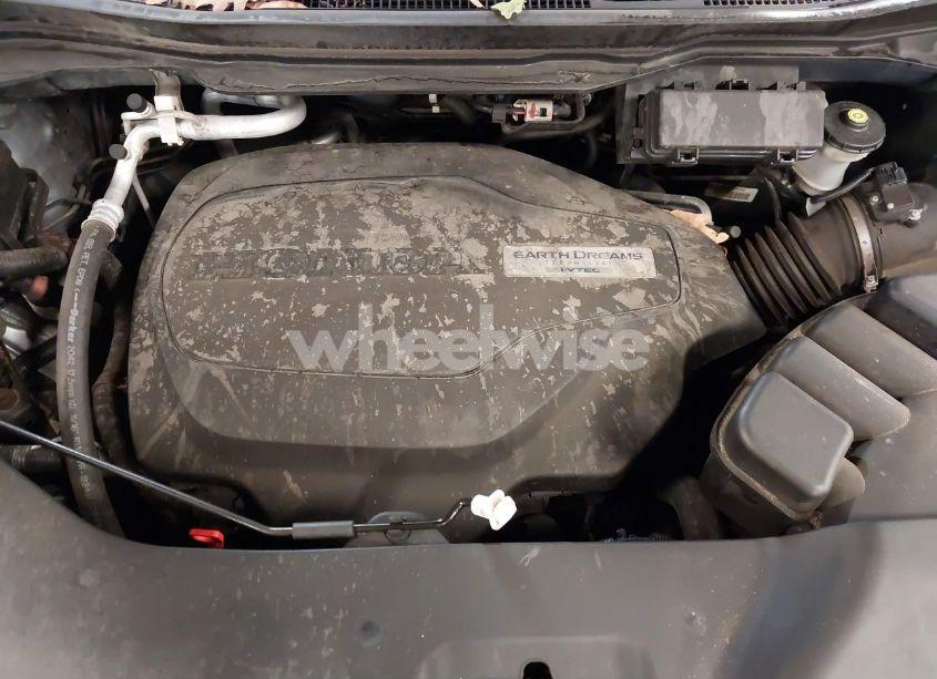 Photo 10 of 2018 Honda Pilot EX-L (VIN 5FNYF6H7XJB053927)