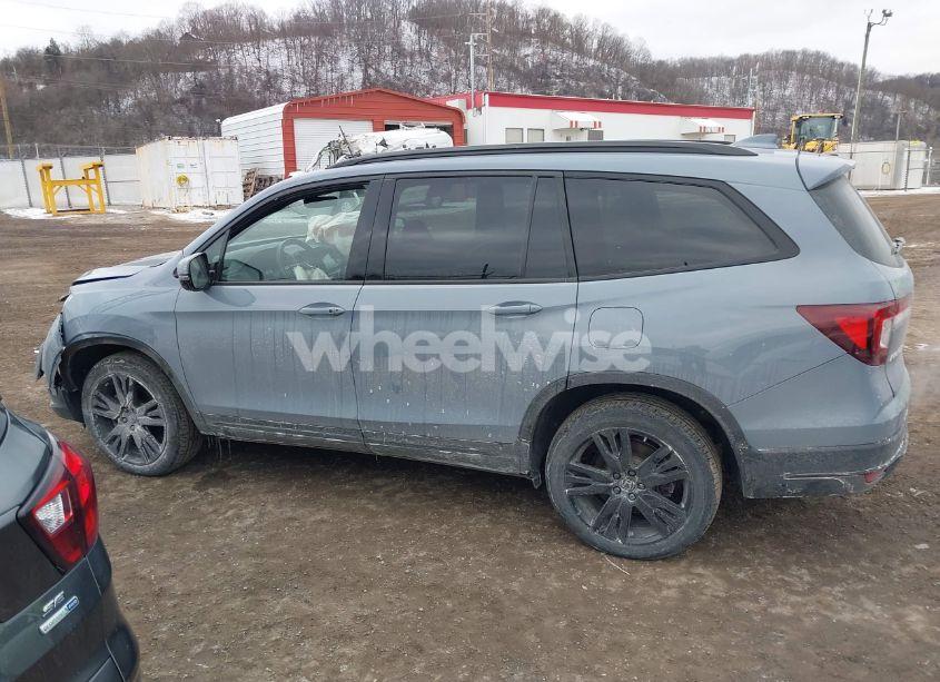 Photo 14 of 2022 Honda Pilot AWD BLACK EDITION (VIN 5FNYF6H7XNB038009)