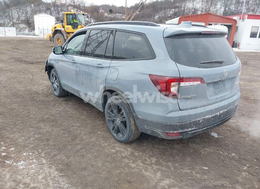 Photo 3 of 2022 Honda Pilot AWD BLACK EDITION (VIN 5FNYF6H7XNB038009)