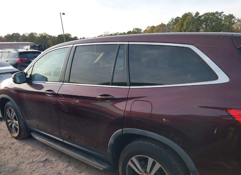 Photo 15 of 2016 Honda Pilot EX-L (VIN 5FNYF6H80GB009632)