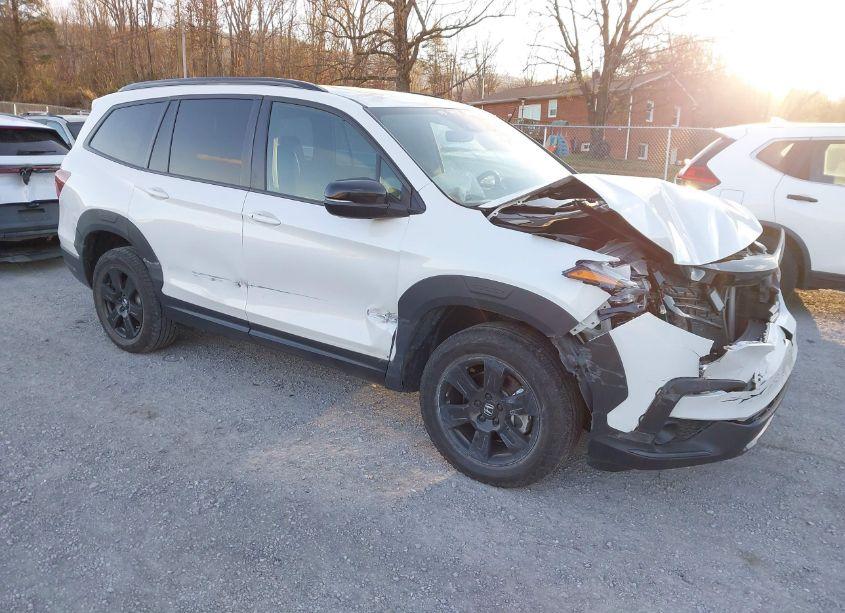 2022 Honda Pilot AWD TRAILSPORT (VIN 5FNYF6H80NB082612) main photo