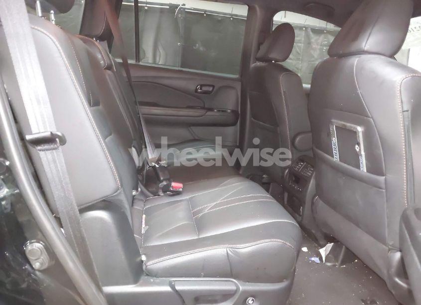 Photo 8 of 2022 Honda Pilot AWD TRAILSPORT (VIN 5FNYF6H81NB062109)