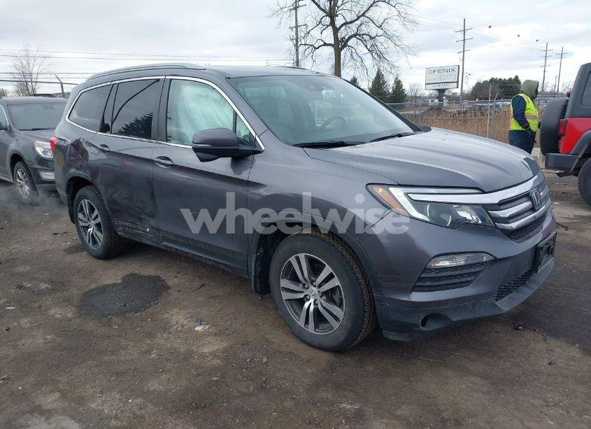 2017 Honda Pilot EX-L (VIN 5FNYF6H82HB501208) main photo