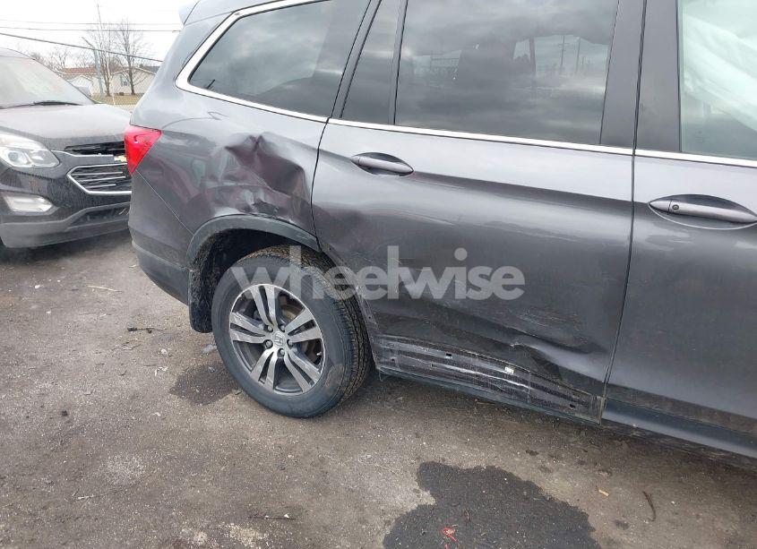 Photo 6 of 2017 Honda Pilot EX-L (VIN 5FNYF6H82HB501208)