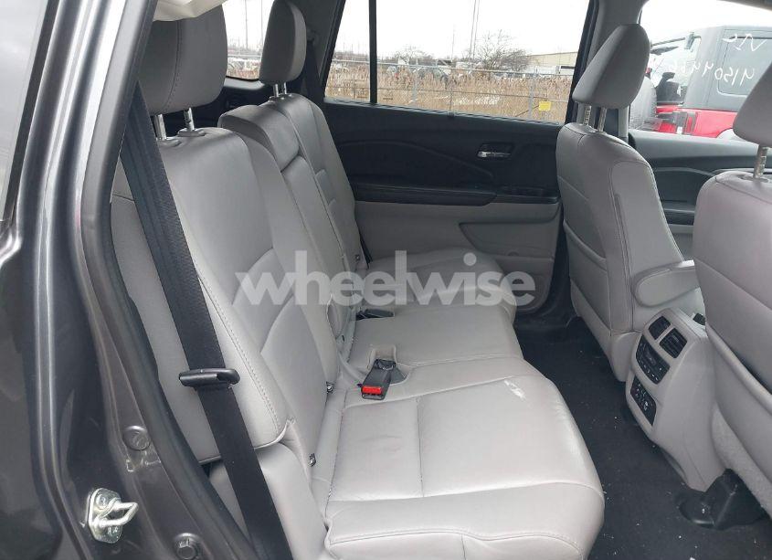 Photo 8 of 2017 Honda Pilot EX-L (VIN 5FNYF6H82HB501208)