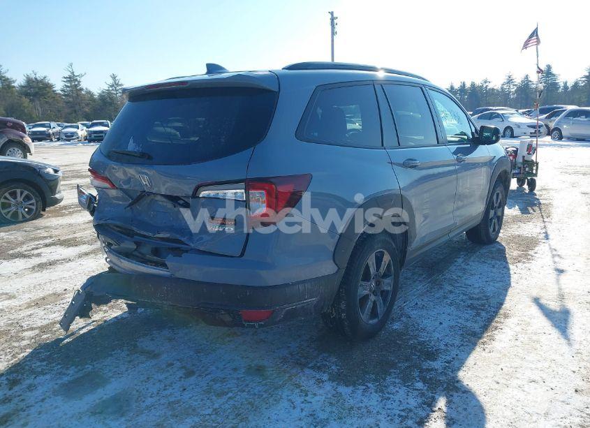 Photo 4 of 2022 Honda Pilot AWD TRAILSPORT (VIN 5FNYF6H82NB032908)