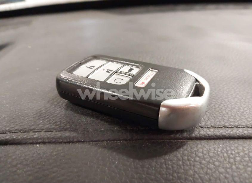 Photo 11 of 2016 Honda Pilot EX-L (VIN 5FNYF6H83GB051051)