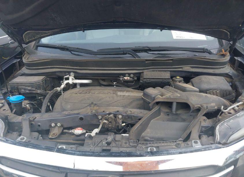 Photo 10 of 2017 Honda Pilot EX-L (VIN 5FNYF6H83HB003745)