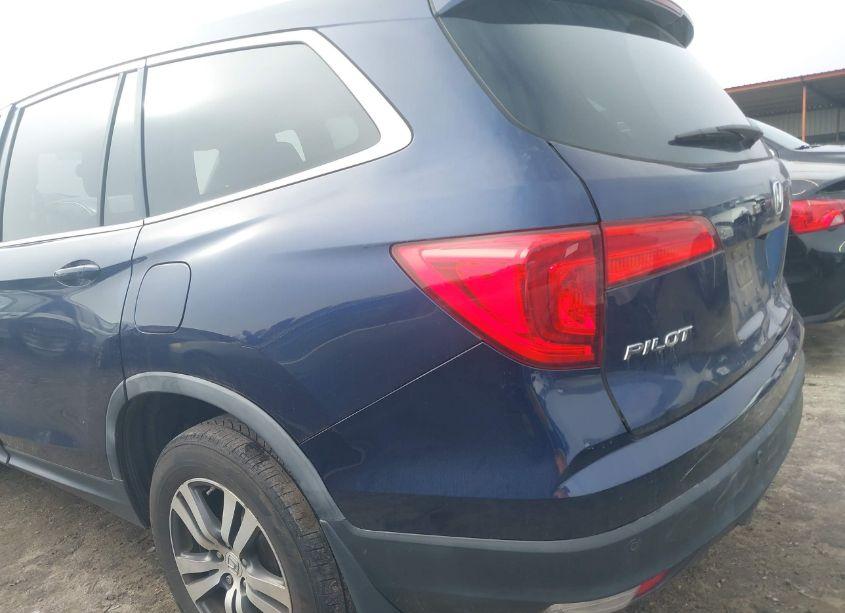 Photo 21 of 2017 Honda Pilot EX-L (VIN 5FNYF6H83HB003745)