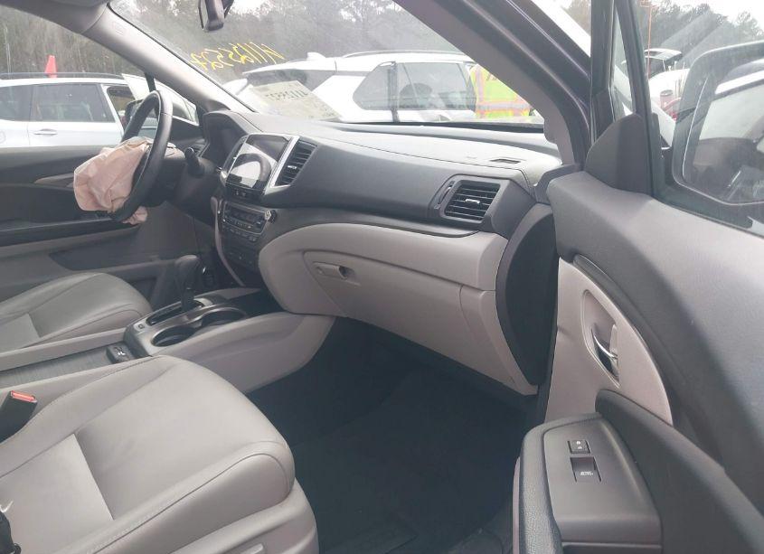 Photo 5 of 2017 Honda Pilot EX-L (VIN 5FNYF6H83HB003745)