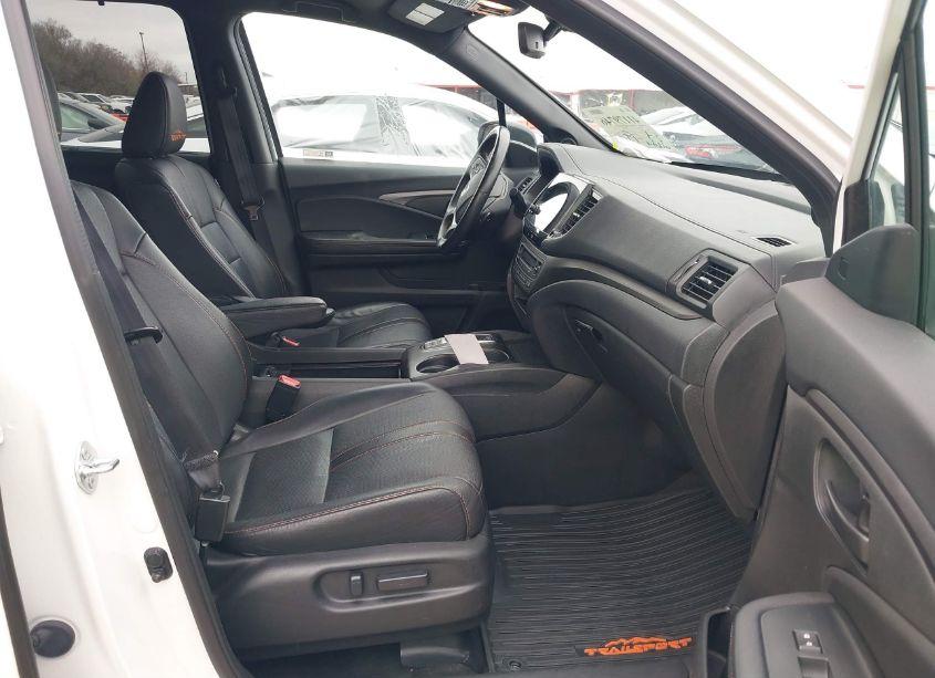 Photo 5 of 2022 Honda Pilot AWD TRAILSPORT (VIN 5FNYF6H83NB065254)