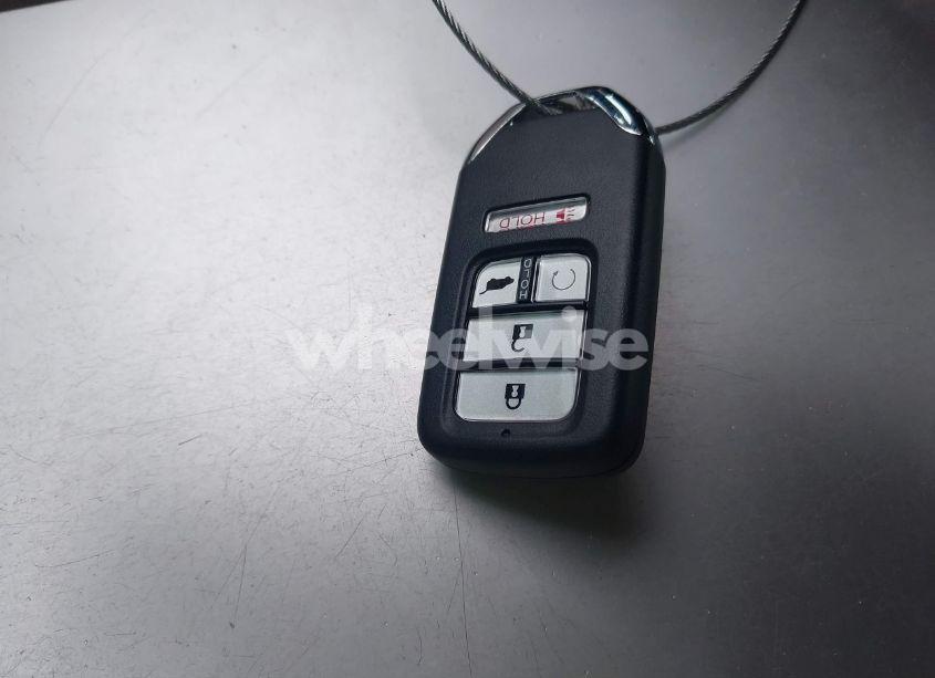 Photo 11 of 2016 Honda Pilot EX-L (VIN 5FNYF6H85GB018424)