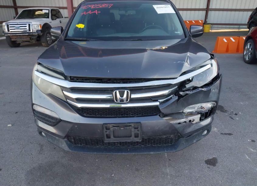 Photo 6 of 2017 Honda Pilot EX-L (VIN 5FNYF6H85HB004010)