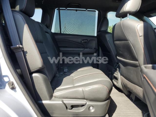 Photo 10 of 2022 HONDA PILOT TRAILSPORT (VIN 5FNYF6H85NB503465)