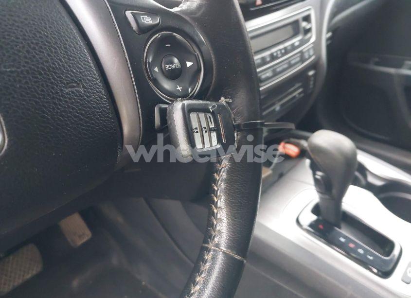 Photo 11 of 2016 Honda Pilot EX-L (VIN 5FNYF6H86GB055224)