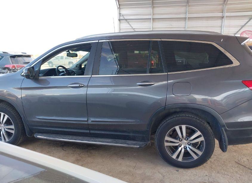 Photo 15 of 2016 Honda Pilot EX-L (VIN 5FNYF6H86GB074145)