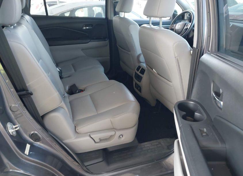 Photo 8 of 2016 Honda Pilot EX-L (VIN 5FNYF6H86GB074145)