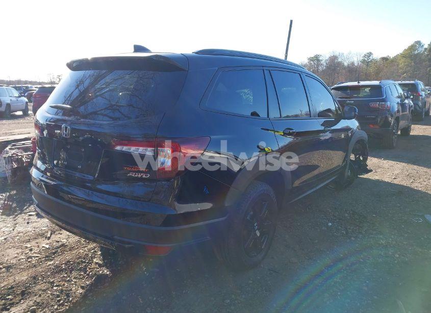 Photo 4 of 2022 Honda Pilot AWD TRAILSPORT (VIN 5FNYF6H86NB079584)