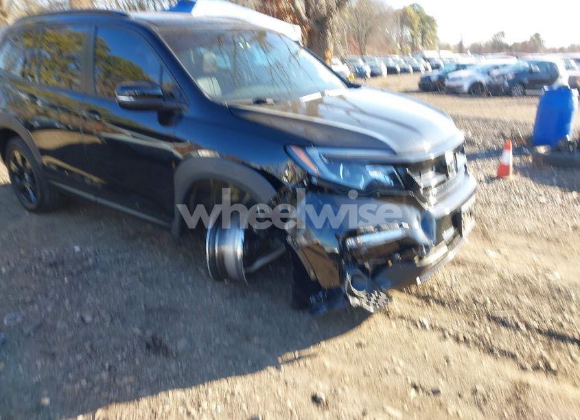 Photo 6 of 2022 Honda Pilot AWD TRAILSPORT (VIN 5FNYF6H86NB079584)