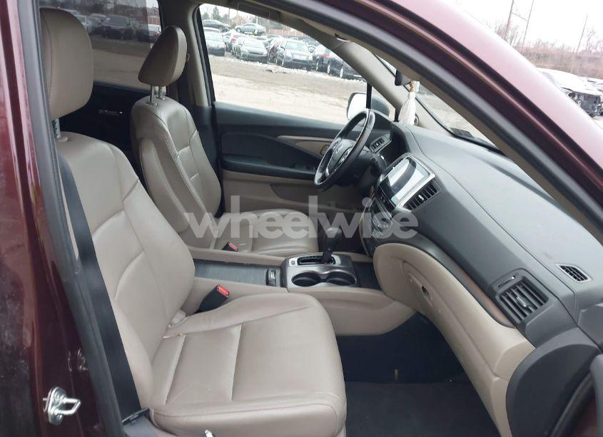 Photo 5 of 2016 Honda Pilot EX-L (VIN 5FNYF6H88GB009653)
