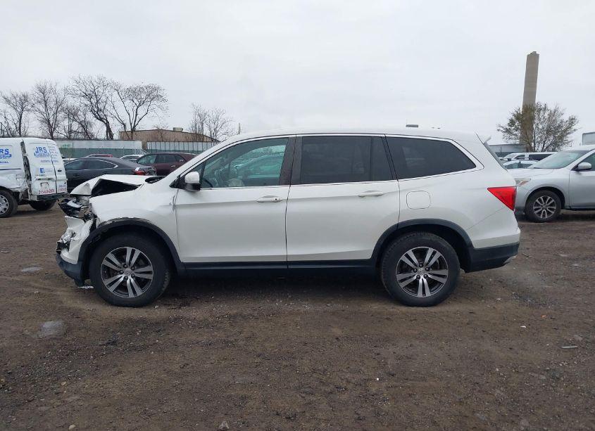 Photo 14 of 2016 Honda Pilot EX-L (VIN 5FNYF6H88GB108408)