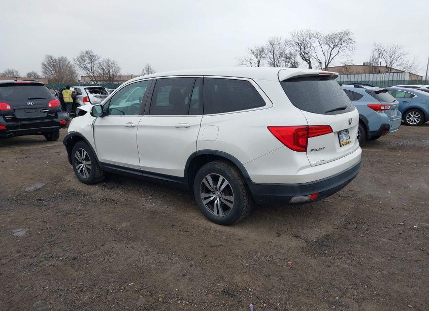 Photo 3 of 2016 Honda Pilot EX-L (VIN 5FNYF6H88GB108408)