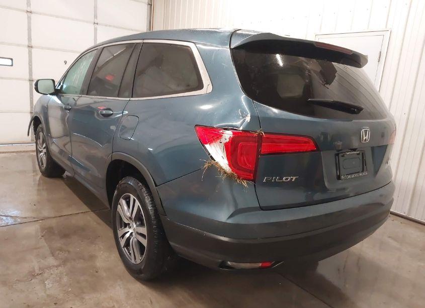 Photo 3 of 2017 Honda Pilot EX-L (VIN 5FNYF6H89HB071810)