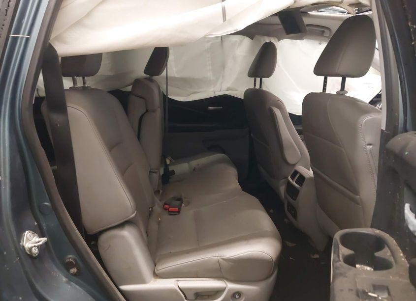 Photo 8 of 2017 Honda Pilot EX-L (VIN 5FNYF6H89HB071810)