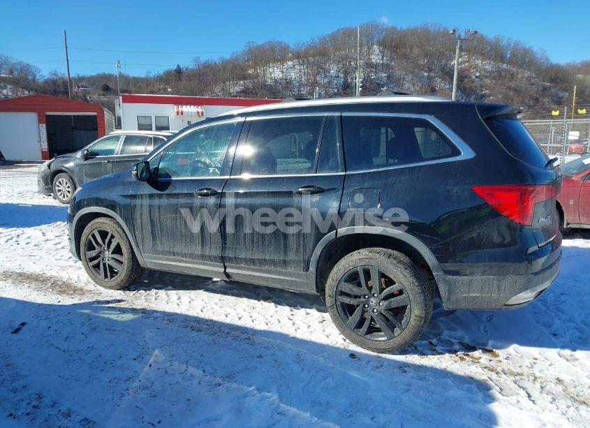 Photo 15 of 2016 Honda Pilot (VIN 5FNYF6H90GB018789)