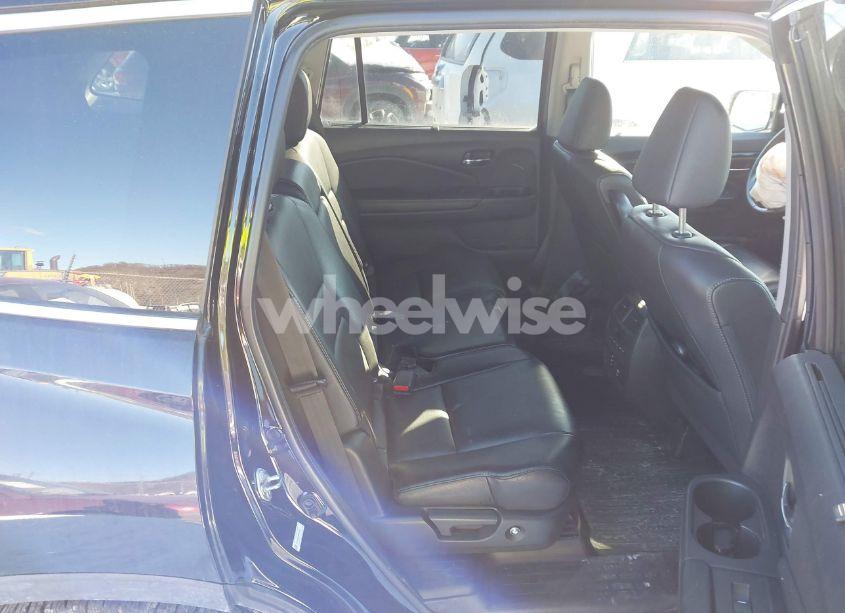 Photo 8 of 2016 Honda Pilot (VIN 5FNYF6H90GB018789)