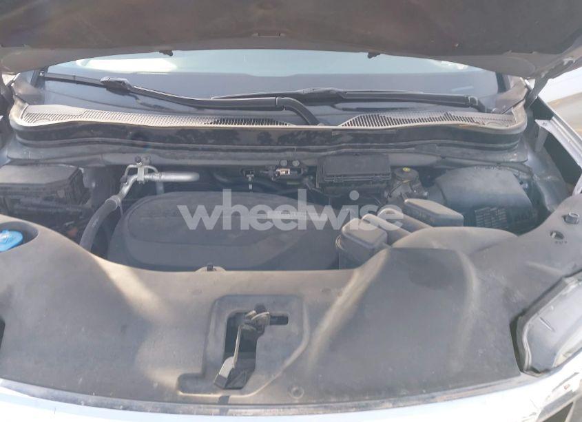 Photo 10 of 2016 Honda Pilot TOURING (VIN 5FNYF6H90GB024902)