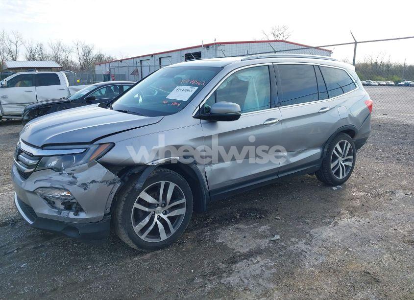 Photo 2 of 2016 Honda Pilot TOURING (VIN 5FNYF6H90GB024902)