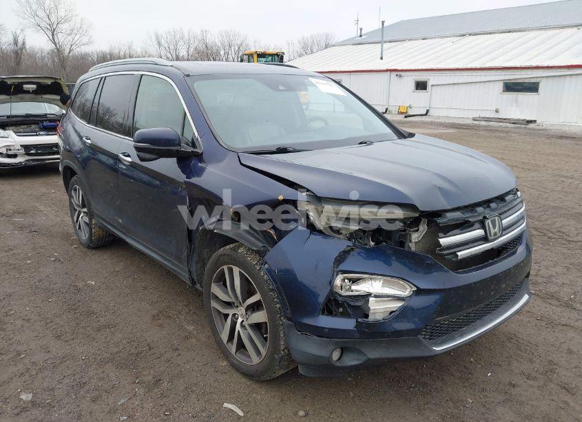 2016 Honda Pilot TOURING (VIN 5FNYF6H90GB033664) main photo