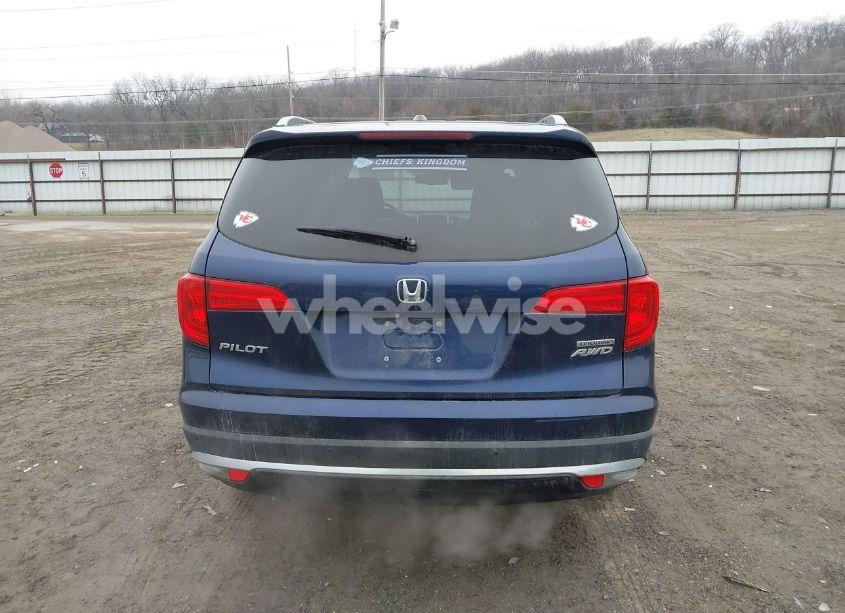 Photo 16 of 2016 Honda Pilot TOURING (VIN 5FNYF6H90GB033664)