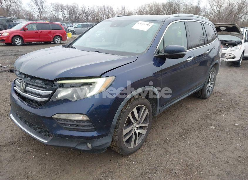 Photo 2 of 2016 Honda Pilot TOURING (VIN 5FNYF6H90GB033664)