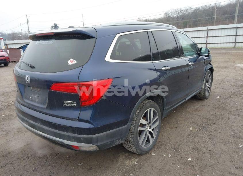 Photo 4 of 2016 Honda Pilot TOURING (VIN 5FNYF6H90GB033664)